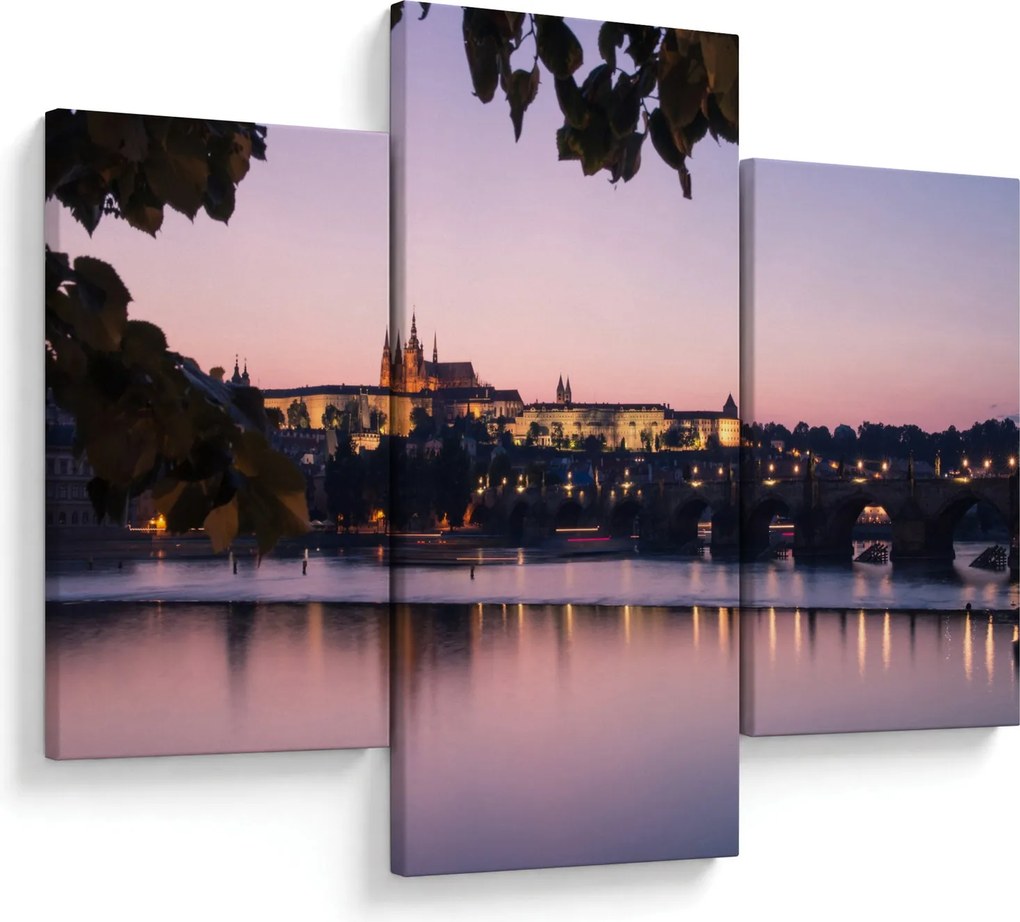 Tablou cu palatul din Praga și Vltava (90x60 cm)