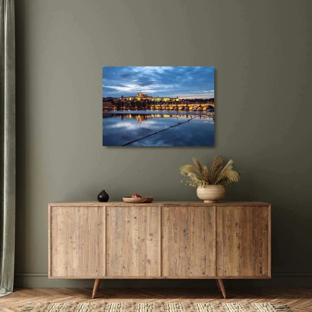 Tablou pe sticlă cu palatul din Praga și podul lui Carol (70x50 cm)