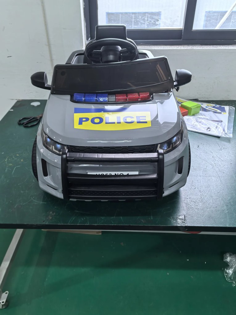 AIYAPLAY Mașină Electrică de Poliție 12V cu Telecomandă, Lumini și Sirenă, Gri | Aosom Romania