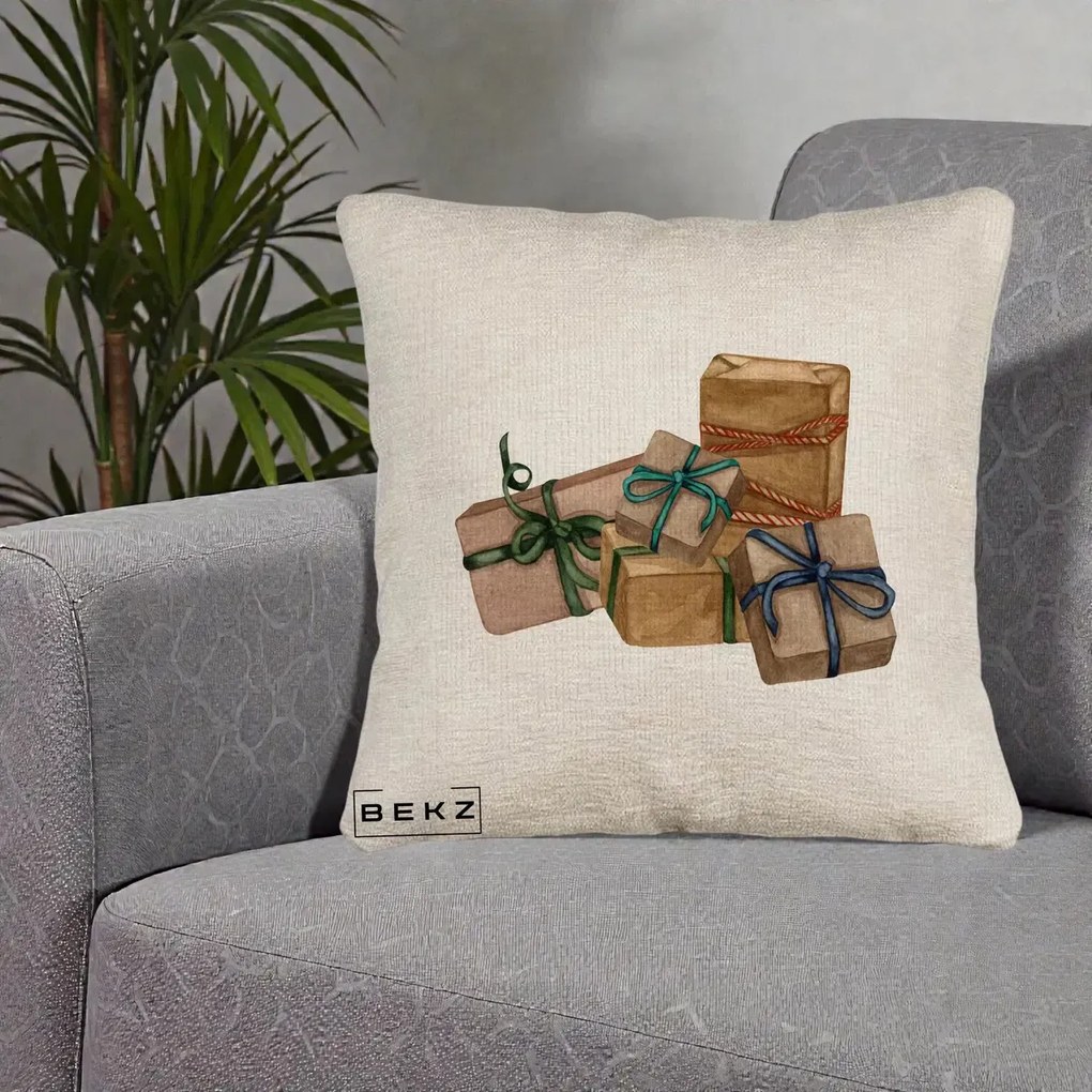 Perna Decorativa Cadouri de Craciun Kraft, 40x40 cm, Bej Canapea, Husa Detasabila, Perna Inclusa, BEKZ®