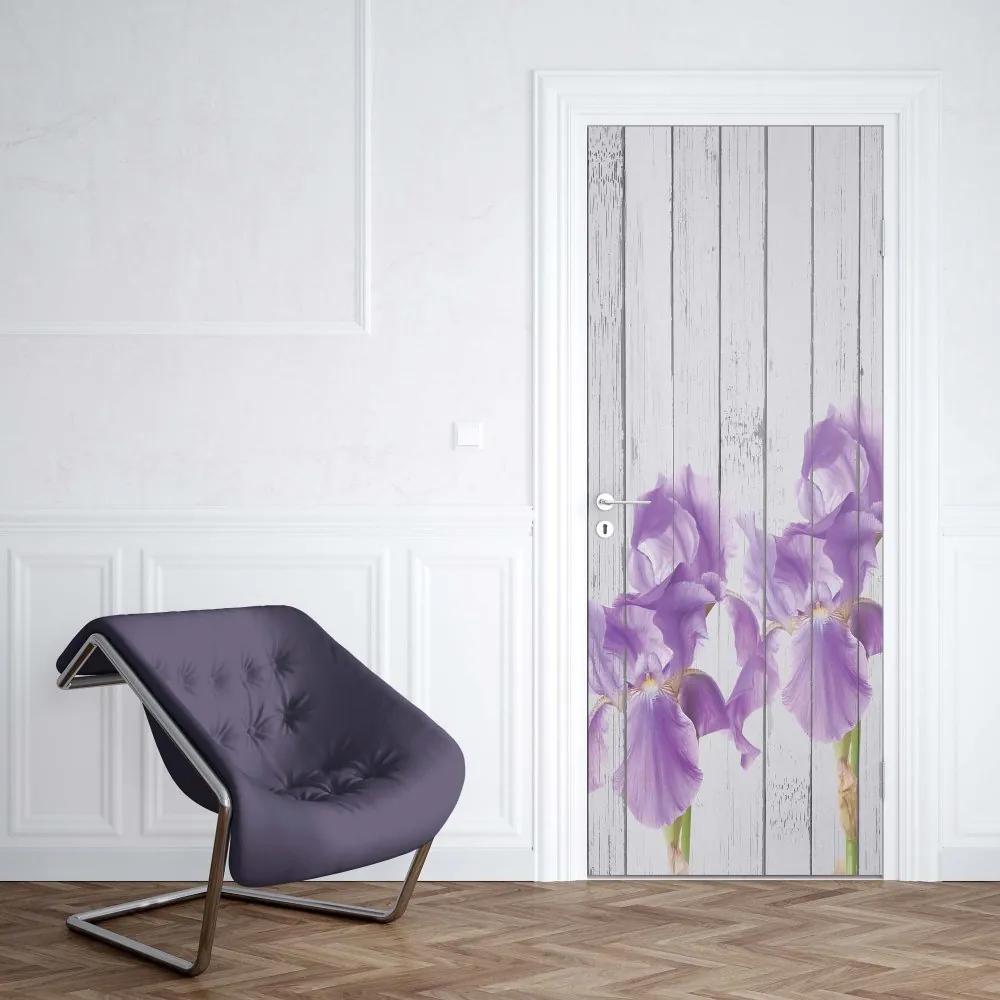 GLIX Tapet netesute pe usă - Wood Planks And Purple Flowers Vintage Chic