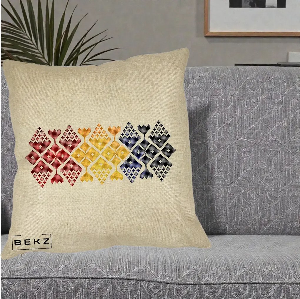 Perna Personalizata Motiv Tricolor Romanesc Broderie, 40x40 cm, Crem, Husa Detasabila, Perna Inclusa, BEKZ®