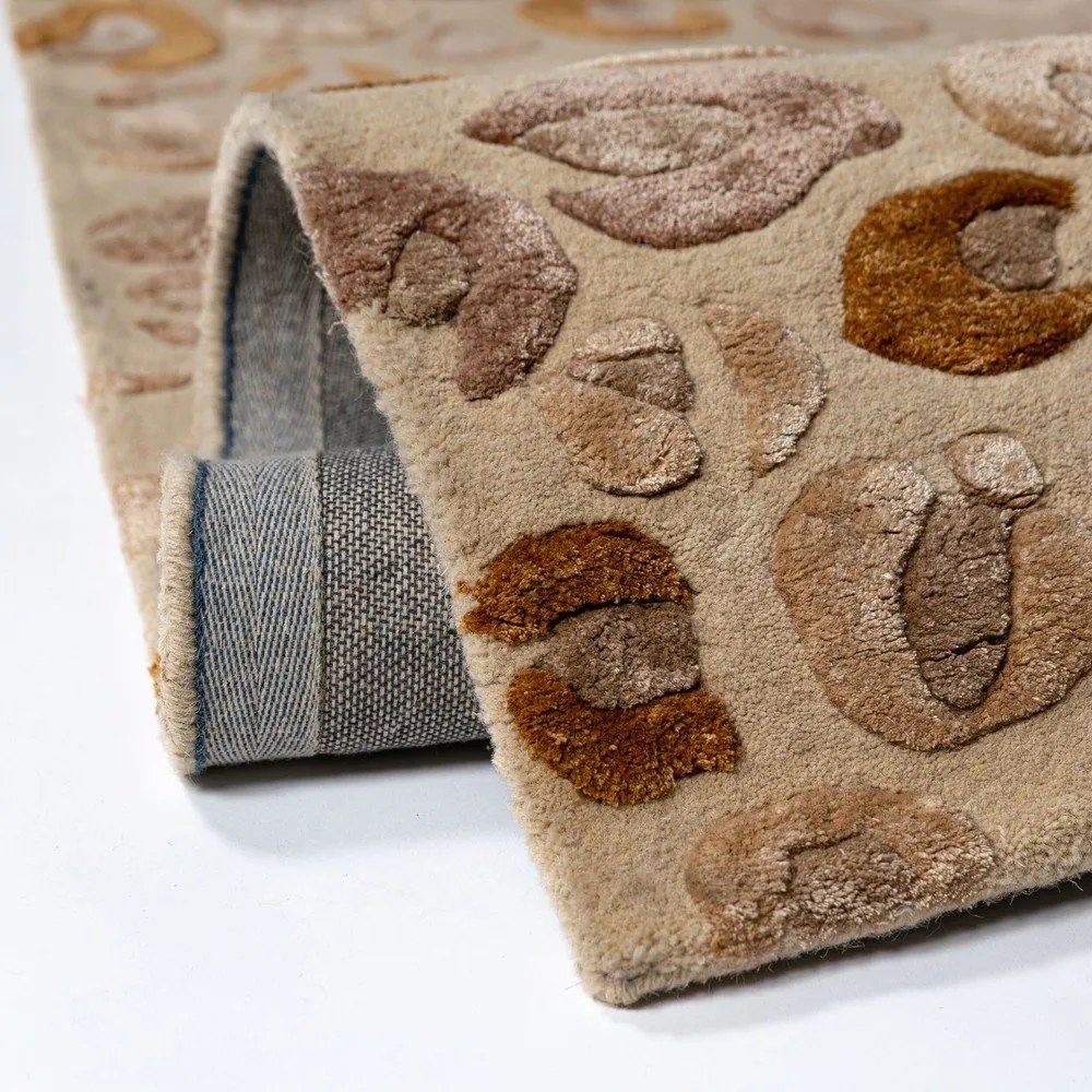 Covor în culoare naturală țesut manual din amestesc de lână 140x200 cm Leopard Frame – Flair Rugs