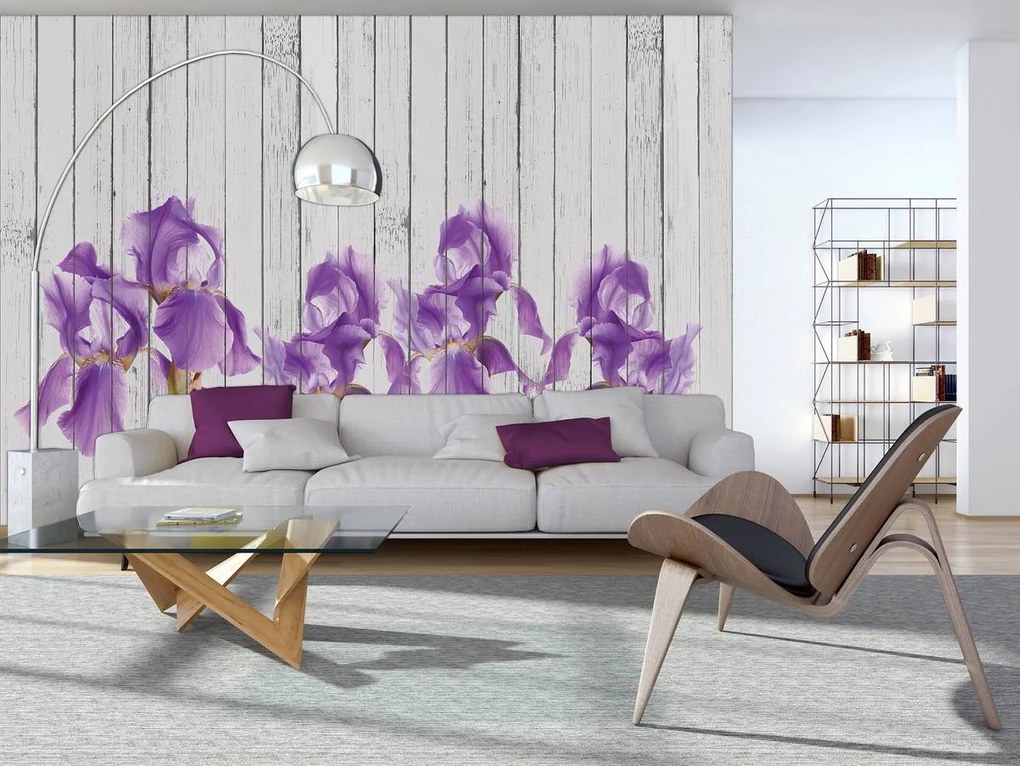 Fototapet - Iris pe scănduri de lemn (152,5x104 cm)
