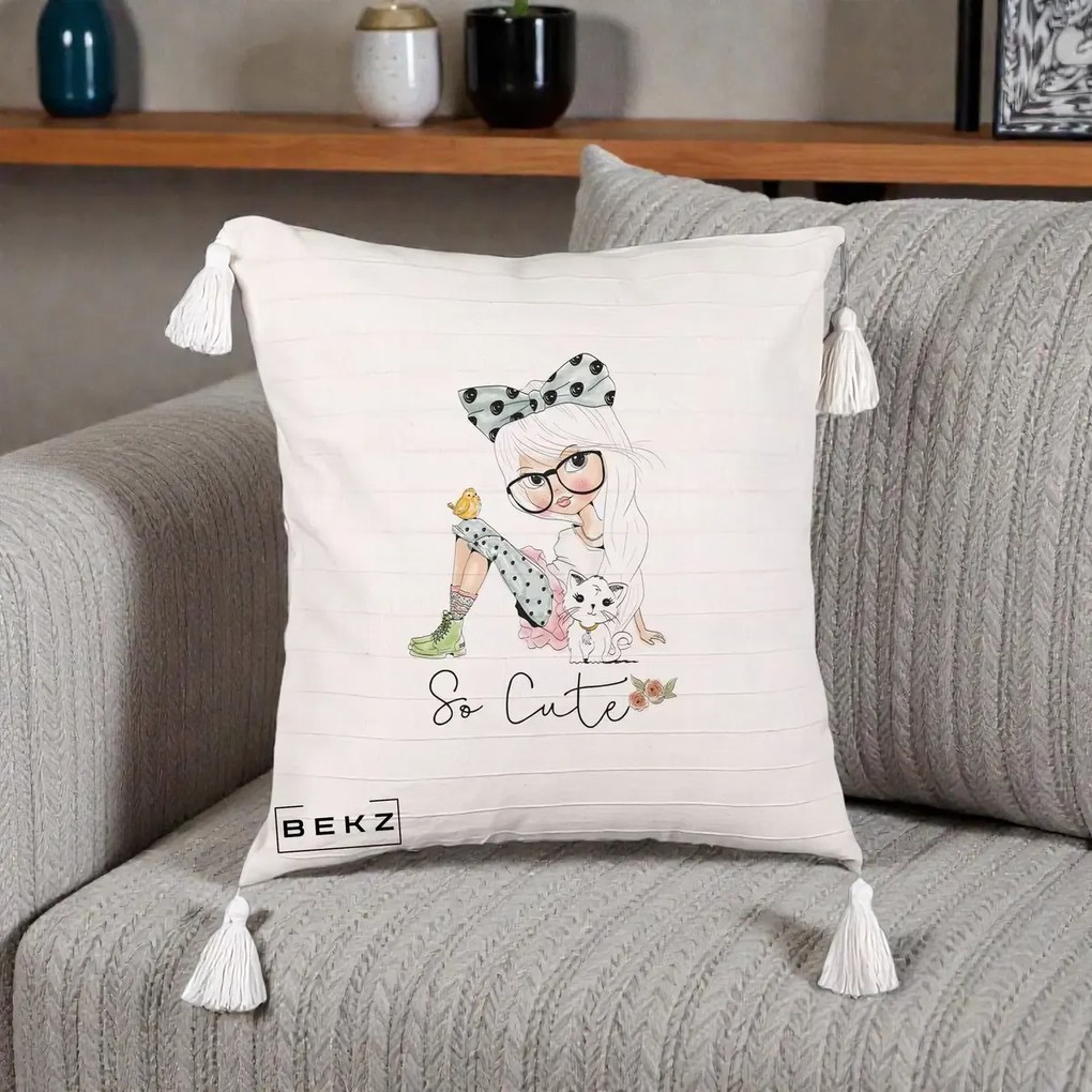 Perna Decorativa So Cute Fata Fashion, 40x40 cm, Bej cu Franjuri, Husa Detasabila, Perna Inclusa, BEKZ®