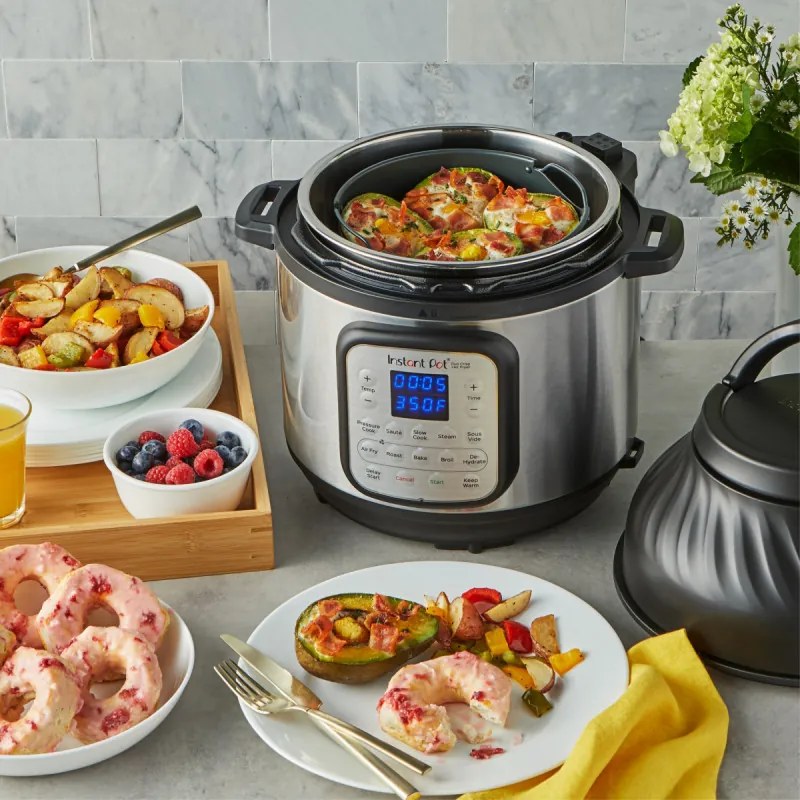Instant Pot Duo Crisp + Air Fryer 140004201, 1500 W, 8 L, 11 programe, coș Air Fryer, EvenCrisp, Inox
