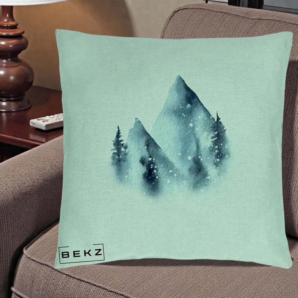 Perna Decorativa Munti Inzapeziti Acuarela Indigo, 40x40 cm, Verde Menta, Husa Detasabila, Perna Inclusa, BEKZ®