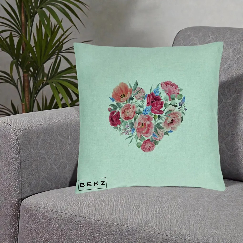 Perna Decorativa Inima din Bujori Acuarela, 40x40 cm, Verde Menta, Husa Detasabila, Perna Inclusa, BEKZ®