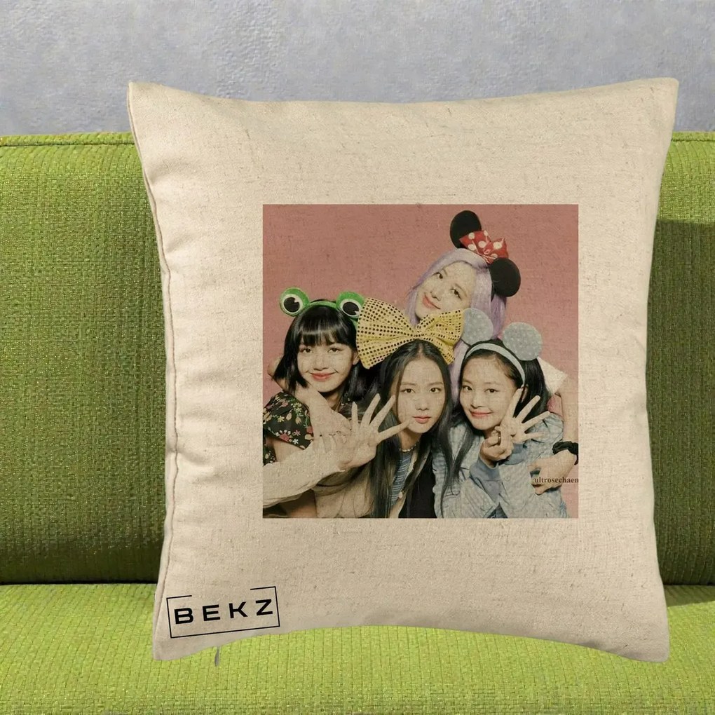 Perna Personalizata K-pop BLACKPINK Accesorii Haioase, 40x40 cm, Bej, Husa Detasabila, Perna Inclusa, BEKZ®