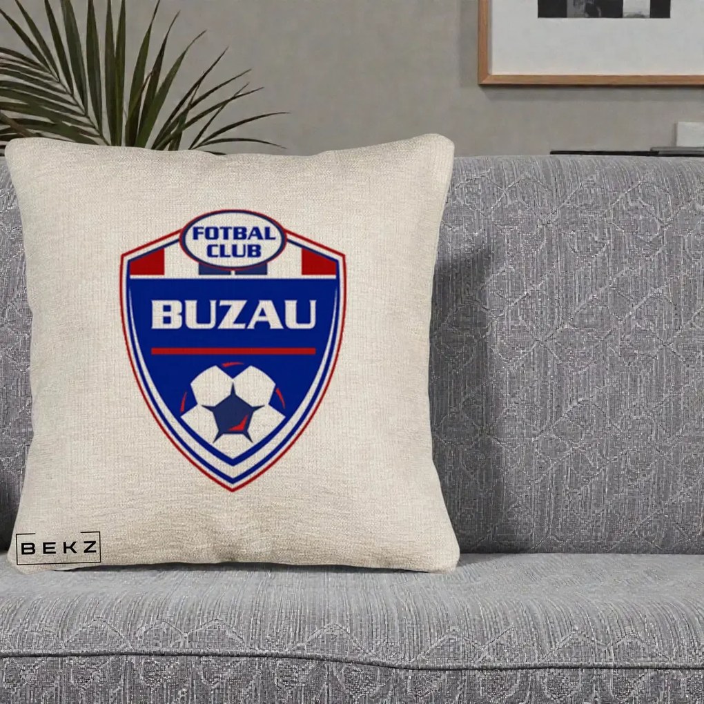 Perna Personalizata FC Buzau Fotbal, 40x40 cm, Bej Canapea, Husa Detasabila, Perna Inclusa, BEKZ®