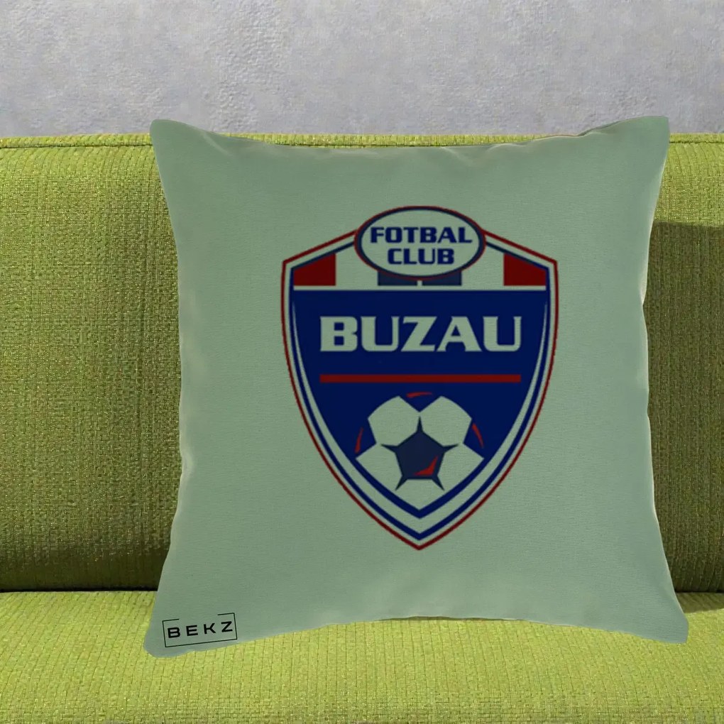 Perna Personalizata FC Buzau Fotbal, 40x40 cm, Verde, Husa Detasabila, Perna Inclusa, BEKZ®