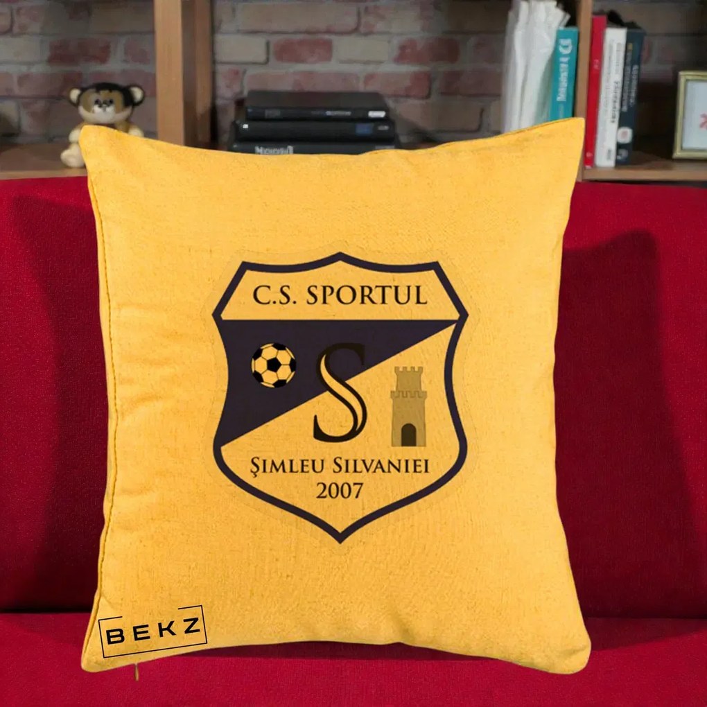 Perna Personalizata CS Sportul Simleu Silvaniei 2007, 40x40 cm, Galben, Husa Detasabila, Perna Inclusa, BEKZ®