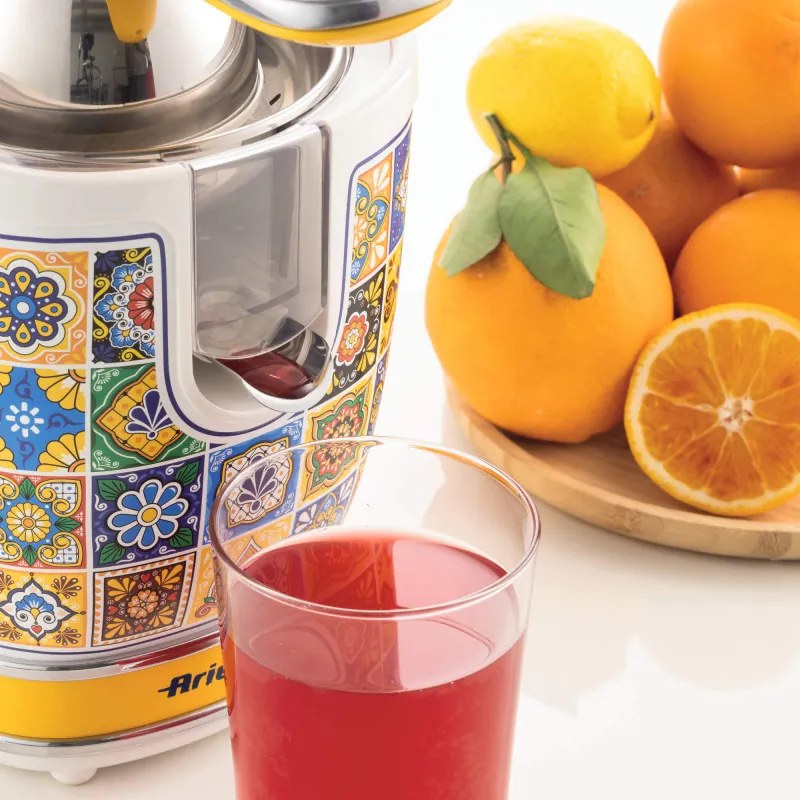 Presă pentru citrice Ariete Positano JUICER 0413/0P, 85W, Corp metalic, Funcționare silențioasă, 2 atașamente, Alb/galben