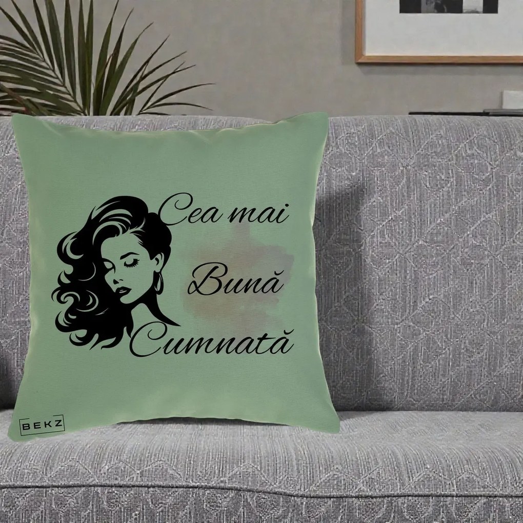 Cadou pentru Cumnata - Perna Personalizata Cea mai Buna Cumnata cu Silueta Dama si Pete Roz, 40x40 cm, Verde, Husa Detasabila, Perna Inclusa, BEKZ®