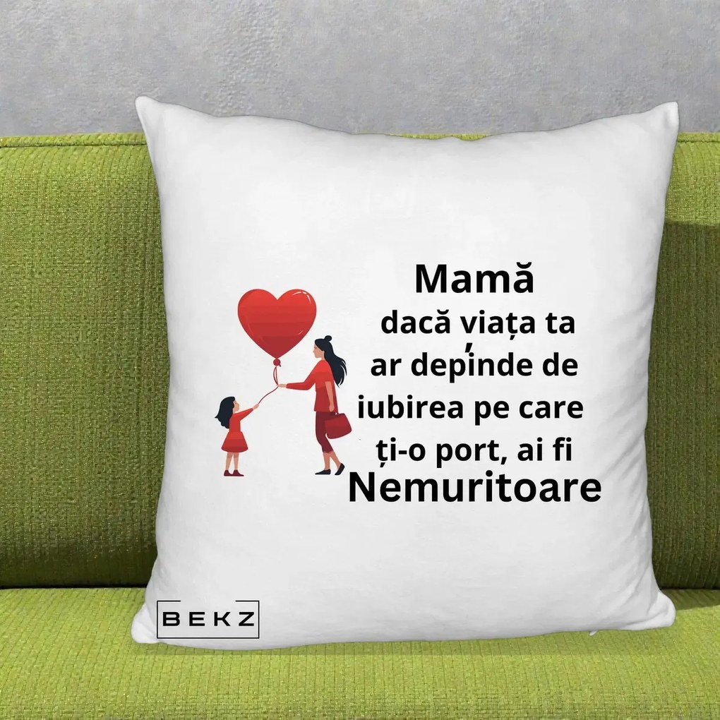 Cadou pentru Mama - Perna Personalizata Mama Nemuritoare cu Bebelus Kawaii, 40x40 cm, Alb Pufos, Husa Detasabila, Perna Inclusa, BEKZ®
