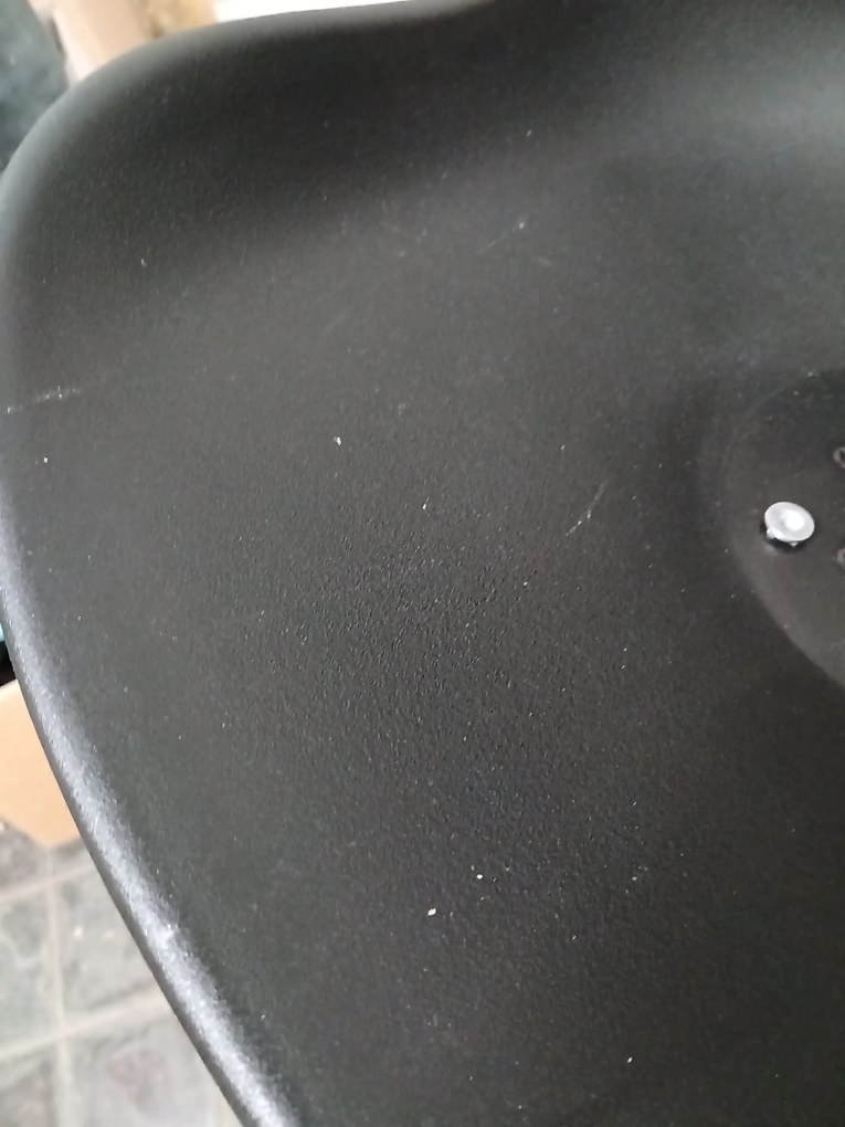 OFERTA Scaun negru BALI MARK cu picioare negre II calitate