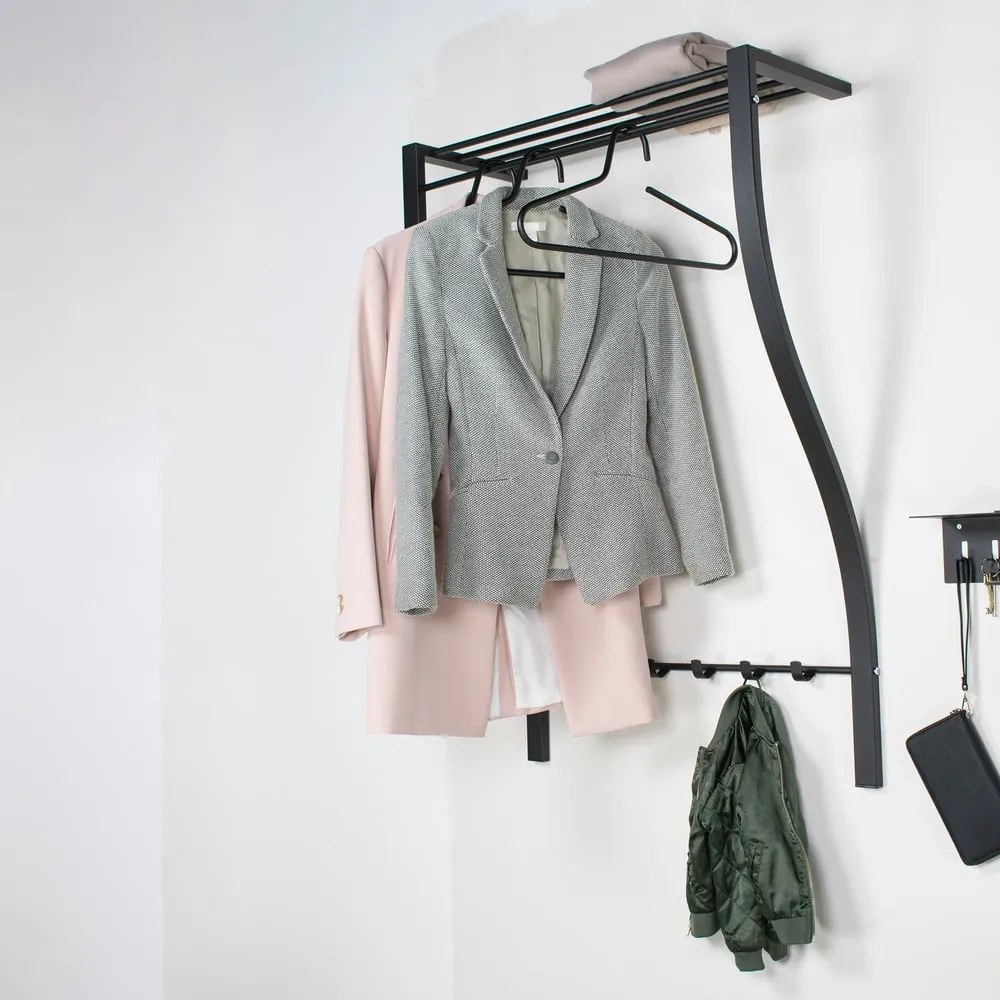 Cuier de perete negru cu raft din metal 75 cm Carve – Spinder Design