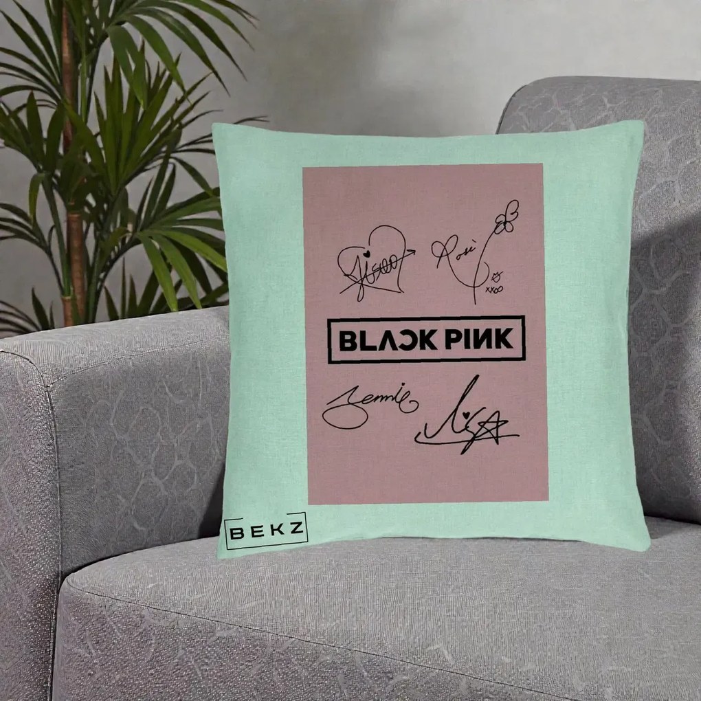 Perna Personalizata K-pop BLACKPINK Semnaturi Roz, 40x40 cm, Verde Menta, Husa Detasabila, Perna Inclusa, BEKZ®