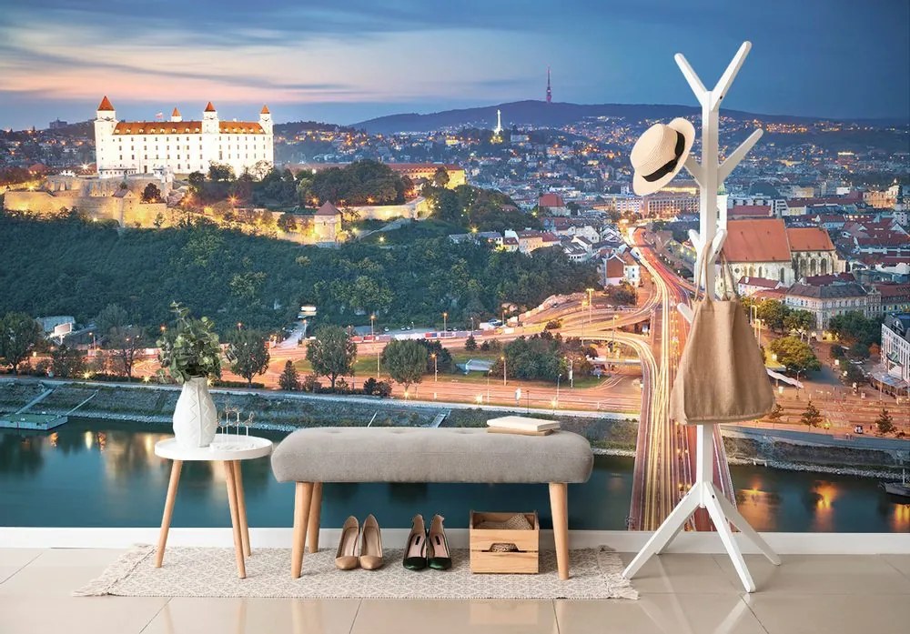 Fototapet seara la Bratislava