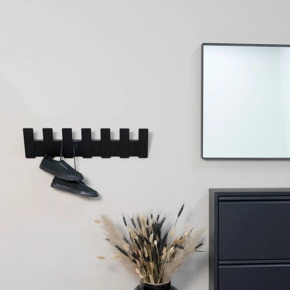 Cuier de perete negru din metal 64 cm Angle – Spinder Design