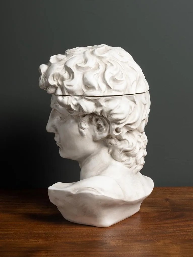 Statueta alba din rasina, cu spatiu de depozitare, David