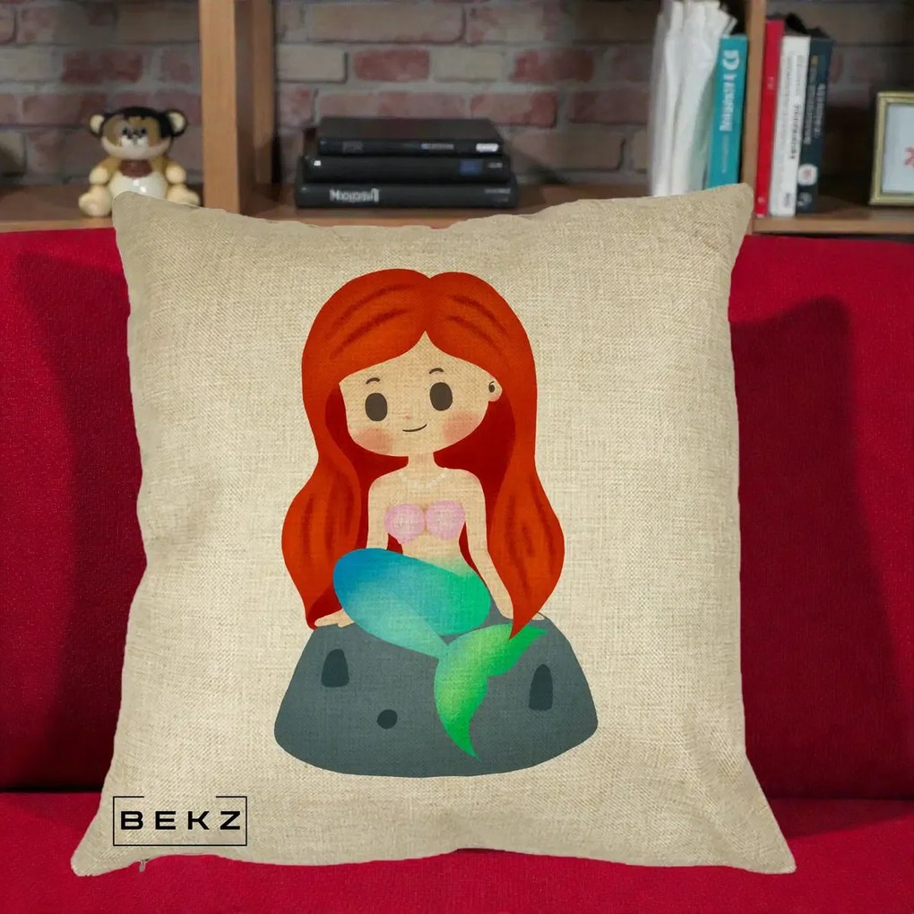Perna Personalizata Sirena Kawaii Roscat, 40x40 cm, Crem, Husa Detasabila, Perna Inclusa, BEKZ®