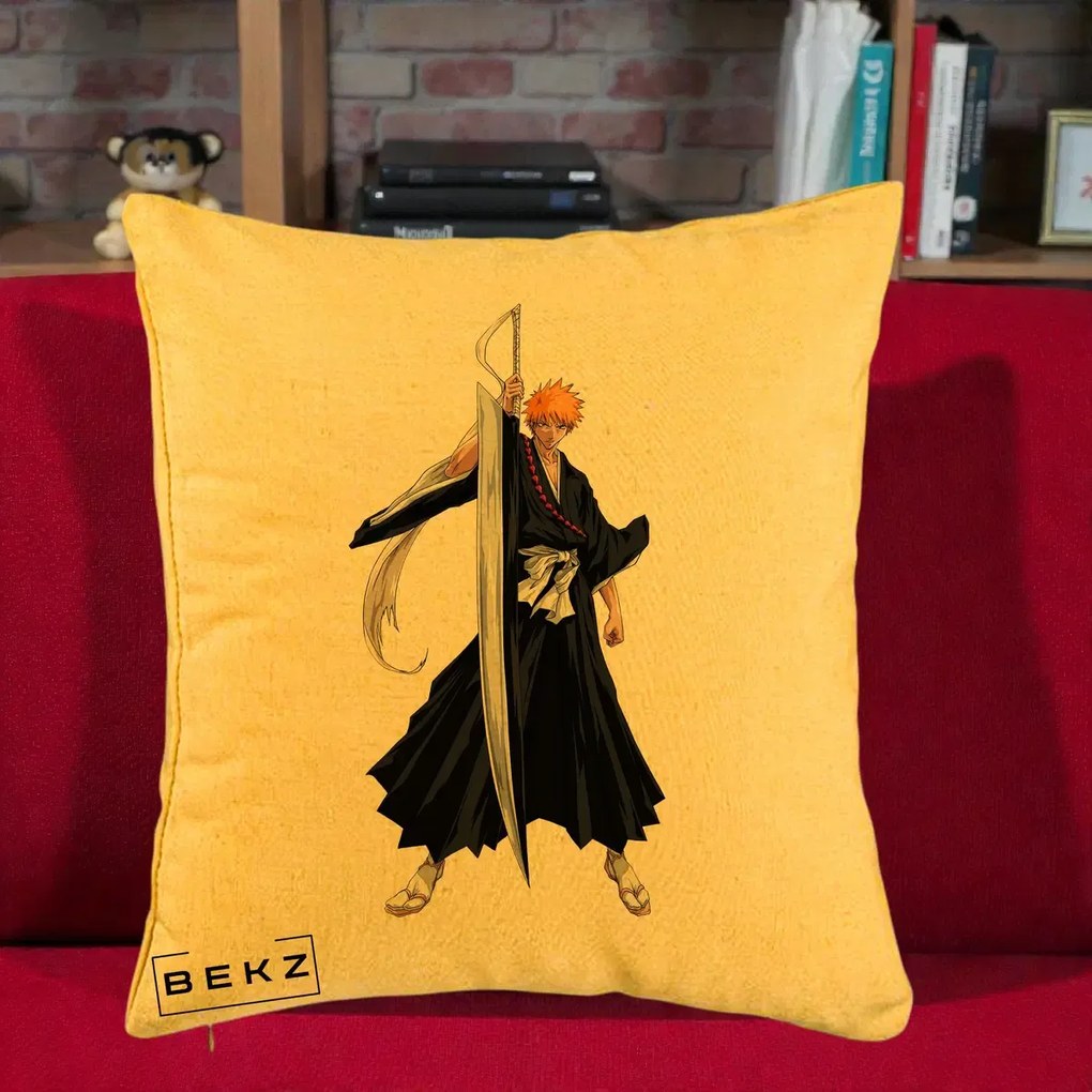 Perna Personalizata Bleach Ichigo Kurosaki Zangetsu, 40x40 cm, Galben, Husa Detasabila, Perna Inclusa, BEKZ®