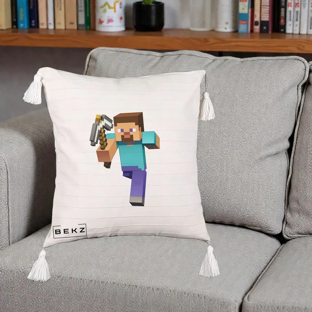 Perna Personalizata Minecraft Steve, 40x40 cm, Bej cu Franjuri, Husa Detasabila, Perna Inclusa, BEKZ®
