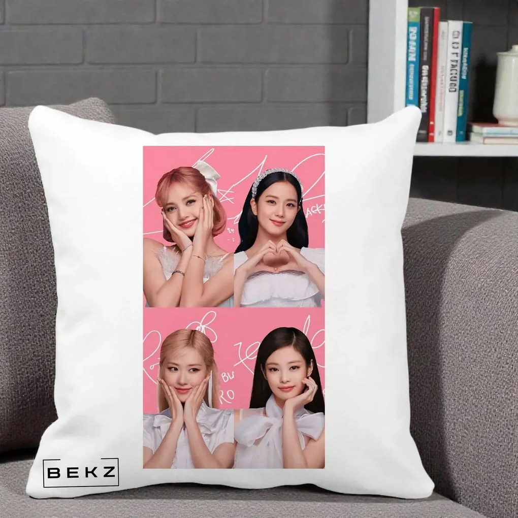 Perna Personalizata K-pop BLACKPINK Colaj Roz, 40x40 cm, Alba Mata, Husa Detasabila, Perna Inclusa, BEKZ®