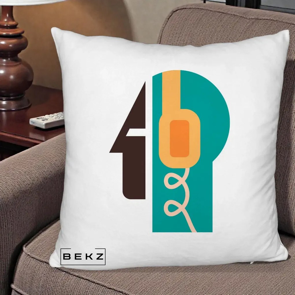 Perna Personalizata Retro Casti Muzicale, 40x40 cm, Alb Pufos, Husa Detasabila, Perna Inclusa, BEKZ®