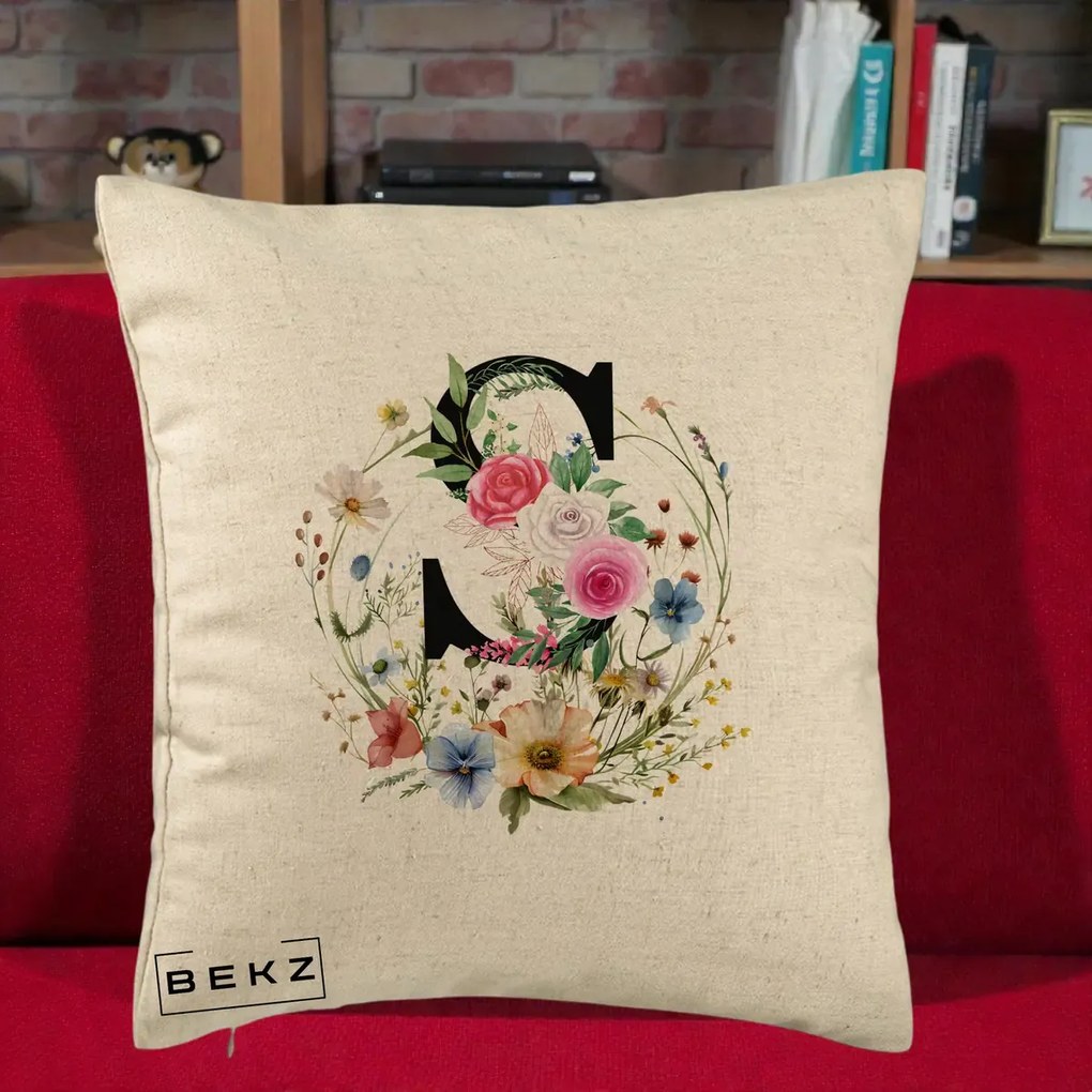 Cadou Personalizat - Perna Personalizata Monogram Litera S cu Flori Acuarela, 40x40 cm, Bej, Husa Detasabila, Perna Inclusa, BEKZ®