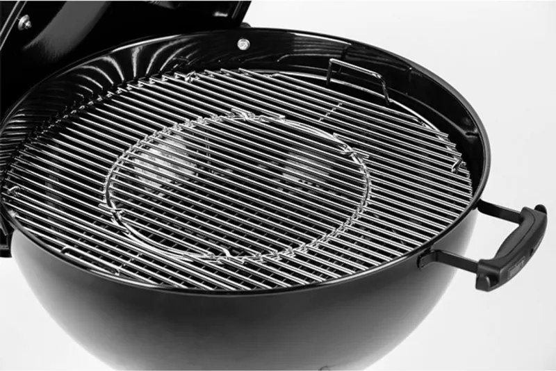 Gratar pe carbuni Weber Master Touch WB 14701004, 57 cm, Otel inoxidabil, Reglare flux de aer, 2 roti gumate, Termometru incorporat, Negru