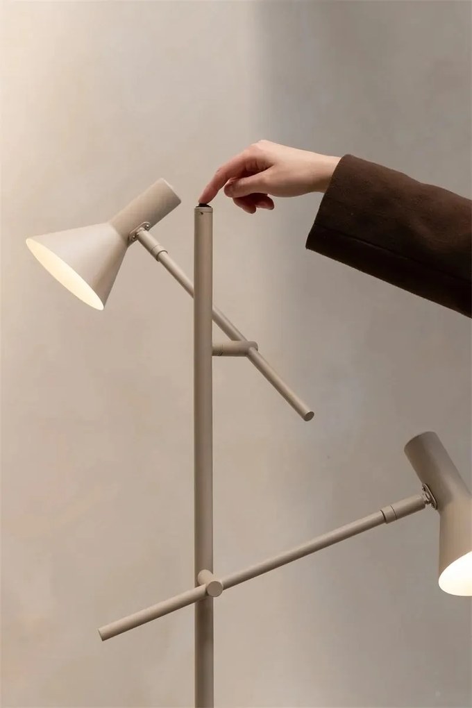 Lampadar modern cu brate reglabile Izmir sand