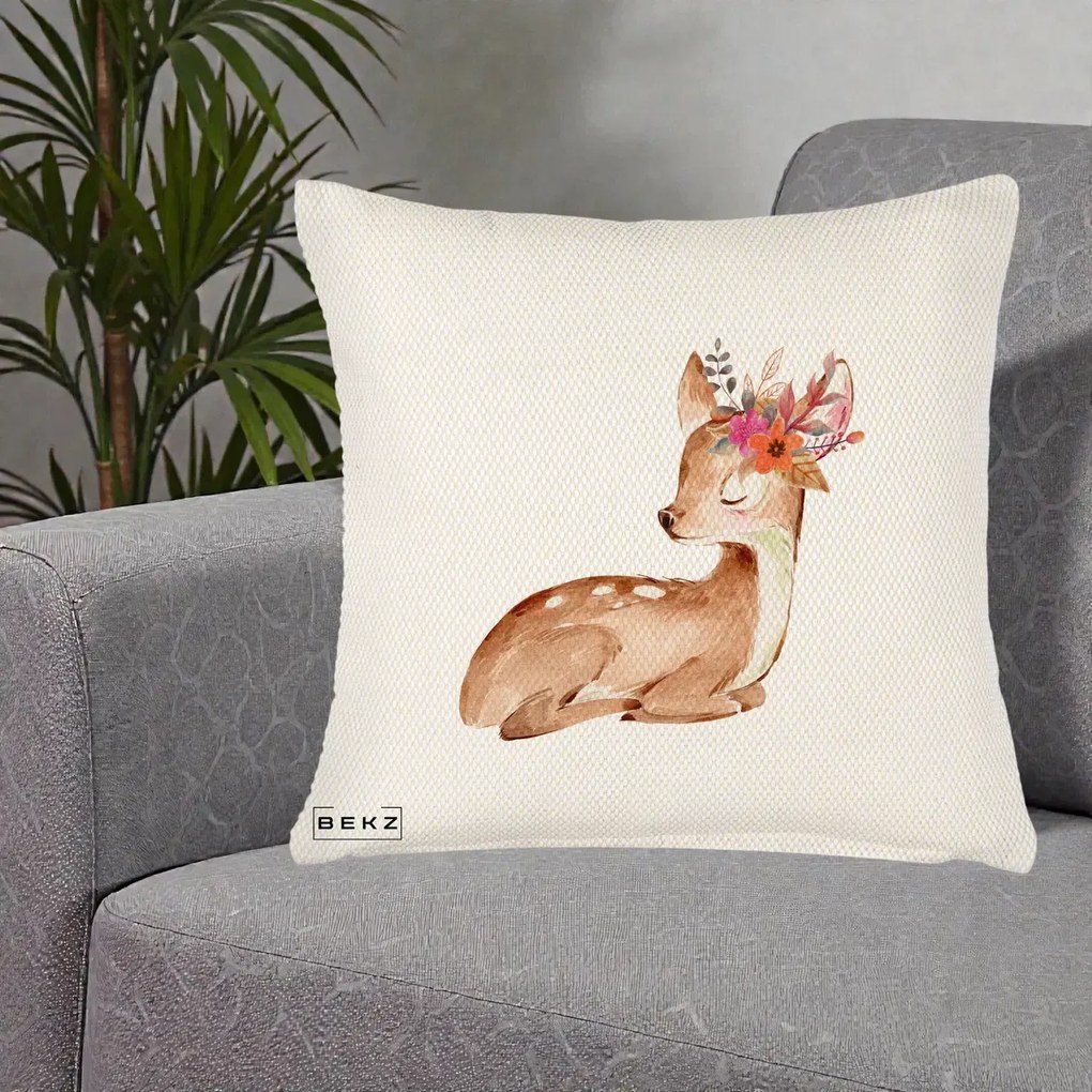 Perna Decorativa Caprioara cu Flori in Coama, 40x40 cm, Crem Reliefat, Husa Detasabila, Perna Inclusa, BEKZ®