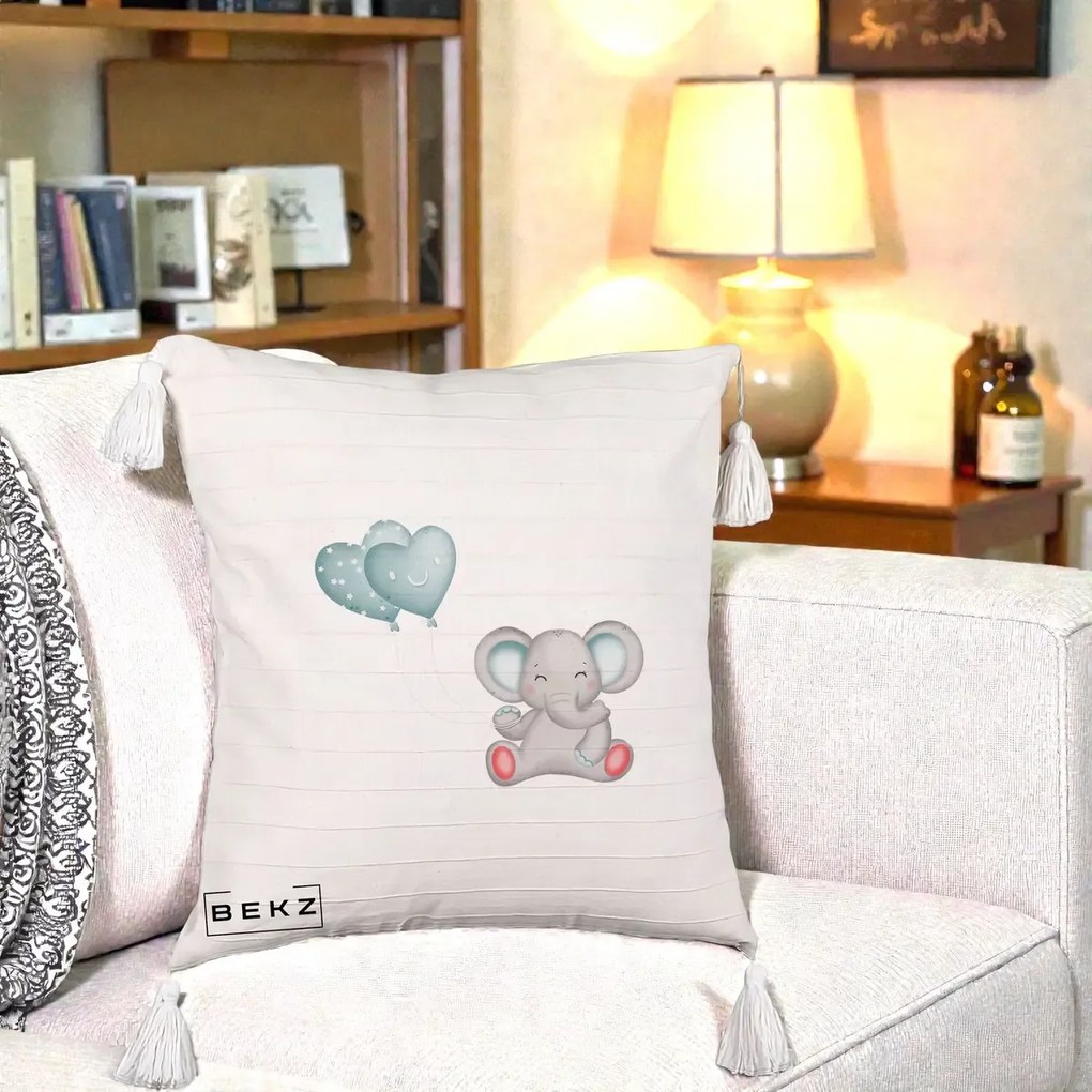 Perna Decorativa cu Franjuri, Model Elefant si baloane in forma de inimioare, 40x40 cm, Bej cu Franjuri, Husa Detasabila, Perna Inclusa, BEKZ®