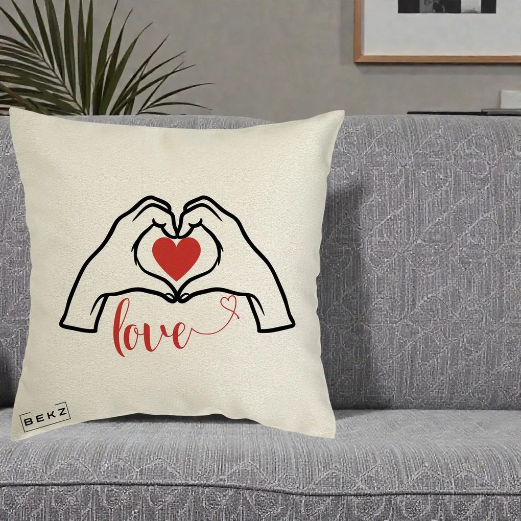 Perna Decorativa Love Maini Inima cu Inscriptie Love Rosu, 40x40 cm, Ecru, Husa Detasabila, Perna Inclusa, BEKZ®