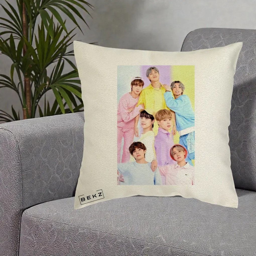 Perna Personalizata K-pop BTS Foto Grup Pastel Colorat cu 7 Membrii, 40x40 cm, Ecru, Husa Detasabila, Perna Inclusa, BEKZ®