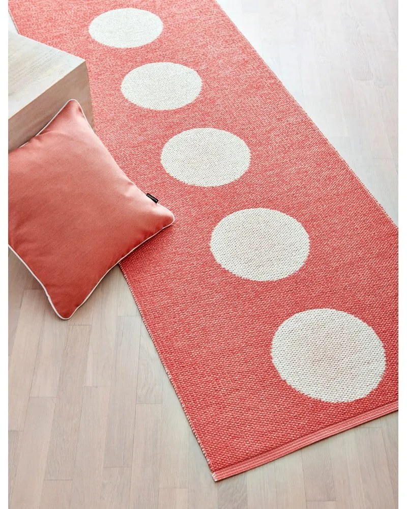 Covor tip traversă pentru interior și exterior somon 70x150 cm Vera Flamingo – Pappelina