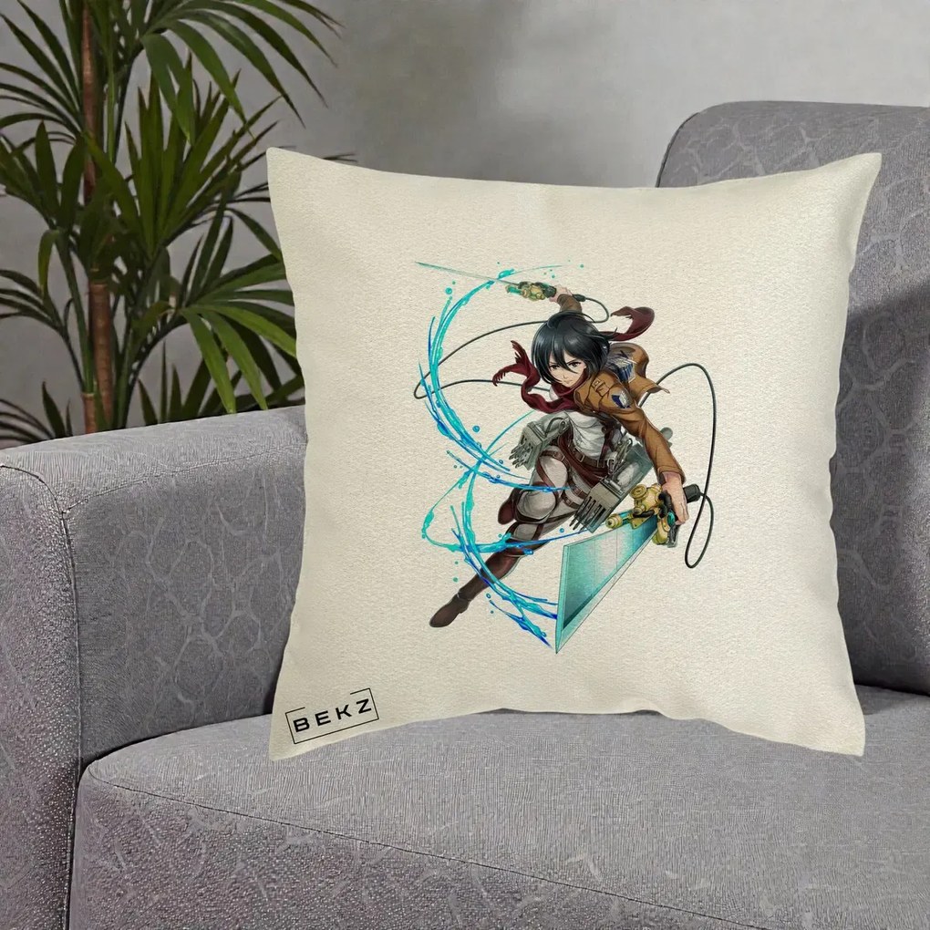 Perna Personalizata Attack on Titan Mikasa Ackerman Lupta, 40x40 cm, Ecru, Husa Detasabila, Perna Inclusa, BEKZ®