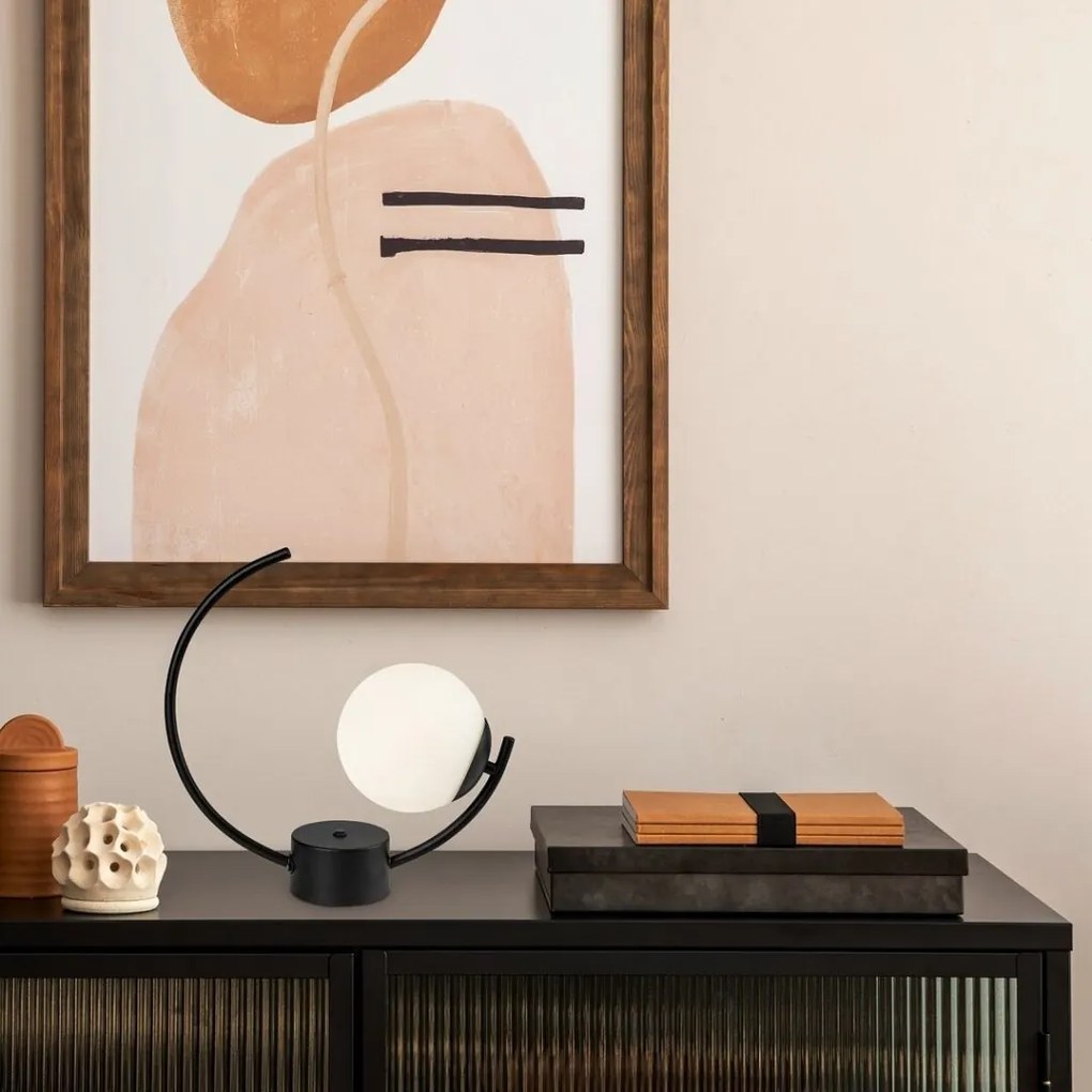 Veioza/Lampa de masa stil modern Mesiro