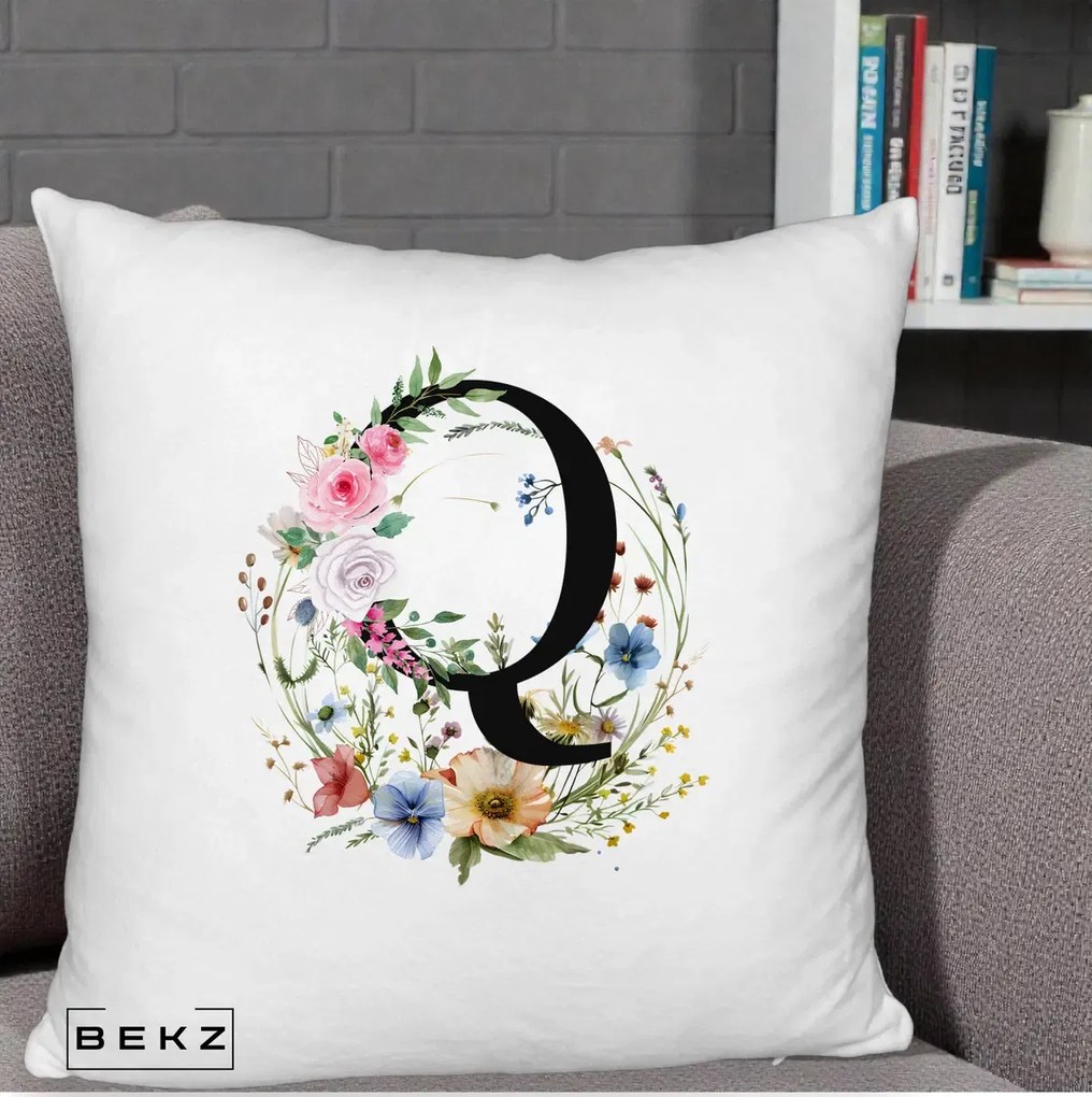 Cadou Personalizat - Perna Personalizata Monogram Litera Q cu Flori Acuarela, 40x40 cm, Alb Pufos, Husa Detasabila, Perna Inclusa, BEKZ®