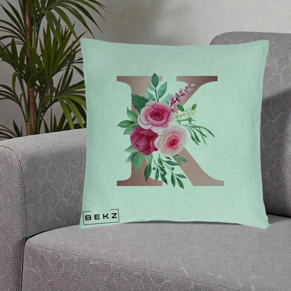 Cadou Personalizat - Perna Personalizata Monograma Rose Gold Litera K, 40x40 cm, Verde Menta, Husa Detasabila, Perna Inclusa, BEKZ®