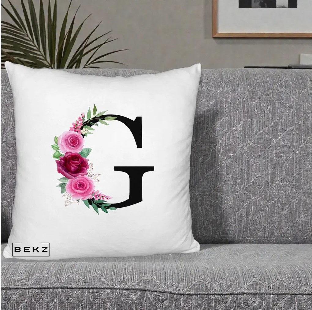 Cadou Personalizat - Perna Personalizata Monograma Florala Litera G, 40x40 cm, Alb Pufos, Husa Detasabila, Perna Inclusa, BEKZ®