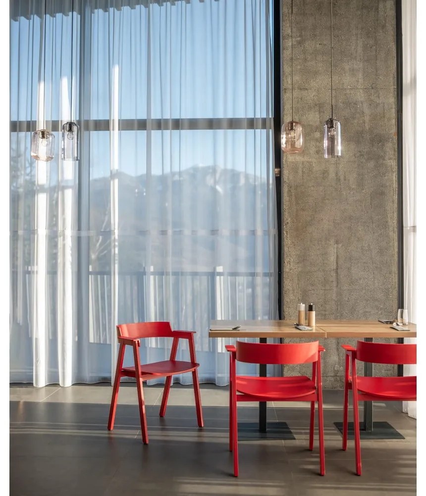 Scaun de dining roșu cu cotiere din lemn de stejar Flip – Gazzda