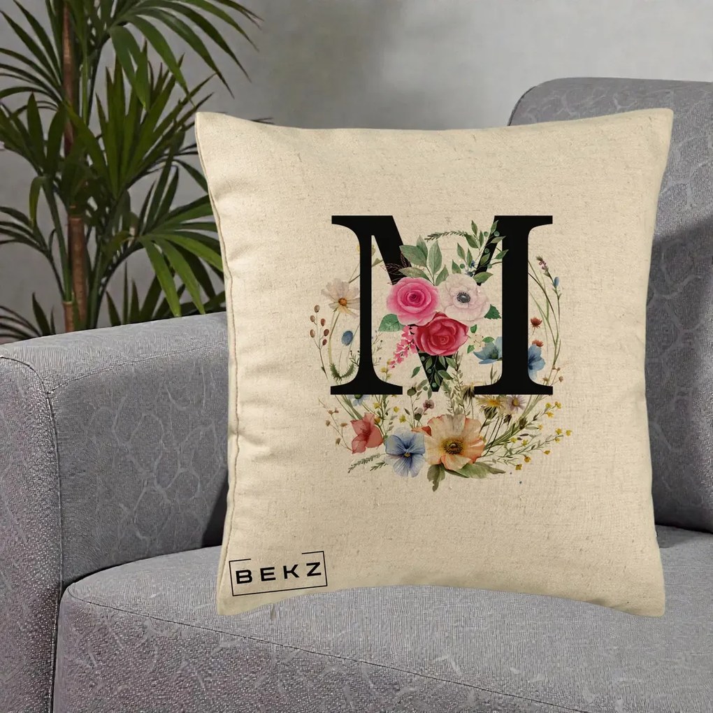 Cadou Personalizat - Perna Personalizata Monogram Litera M cu Flori Acuarela, 40x40 cm, Bej, Husa Detasabila, Perna Inclusa, BEKZ®