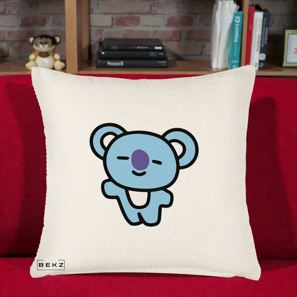 Perna Personalizata BT21 Koya Kawaii, 40x40 cm, Crem Reliefat, Husa Detasabila, Perna Inclusa, BEKZ®