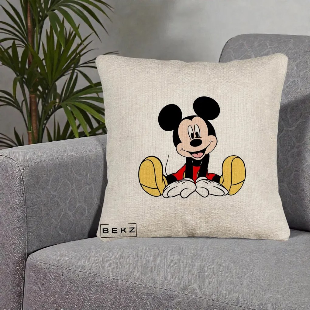 Perna Personalizata Mickey Mouse Relaxat, 40x40 cm, Bej Canapea, Husa Detasabila, Perna Inclusa, BEKZ®