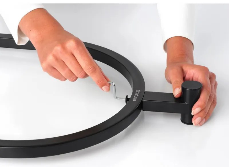 Suport multifunctional pentru haine Brabantia Linn 1008927, 3 tije, Parte ovala pentru sacou, Rezistent la coroziune, Negru