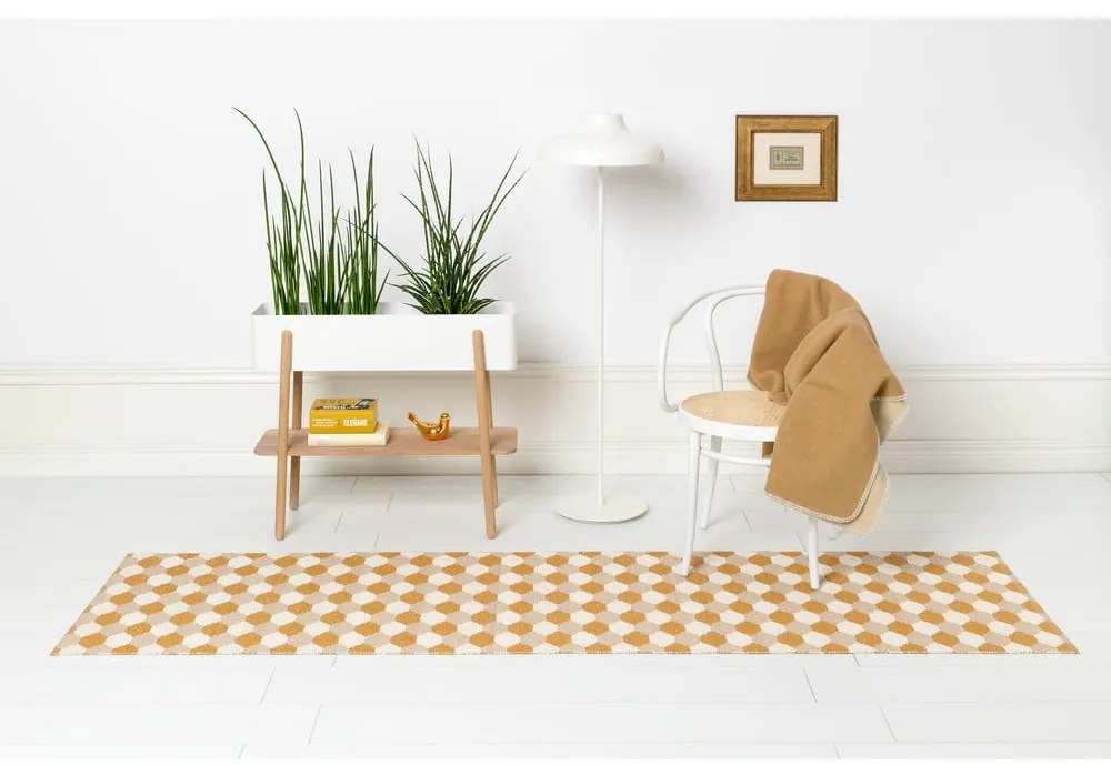Covor tip traversă pentru interior și exterior galben ocru 70x160 cm Dana Ochre – Pappelina