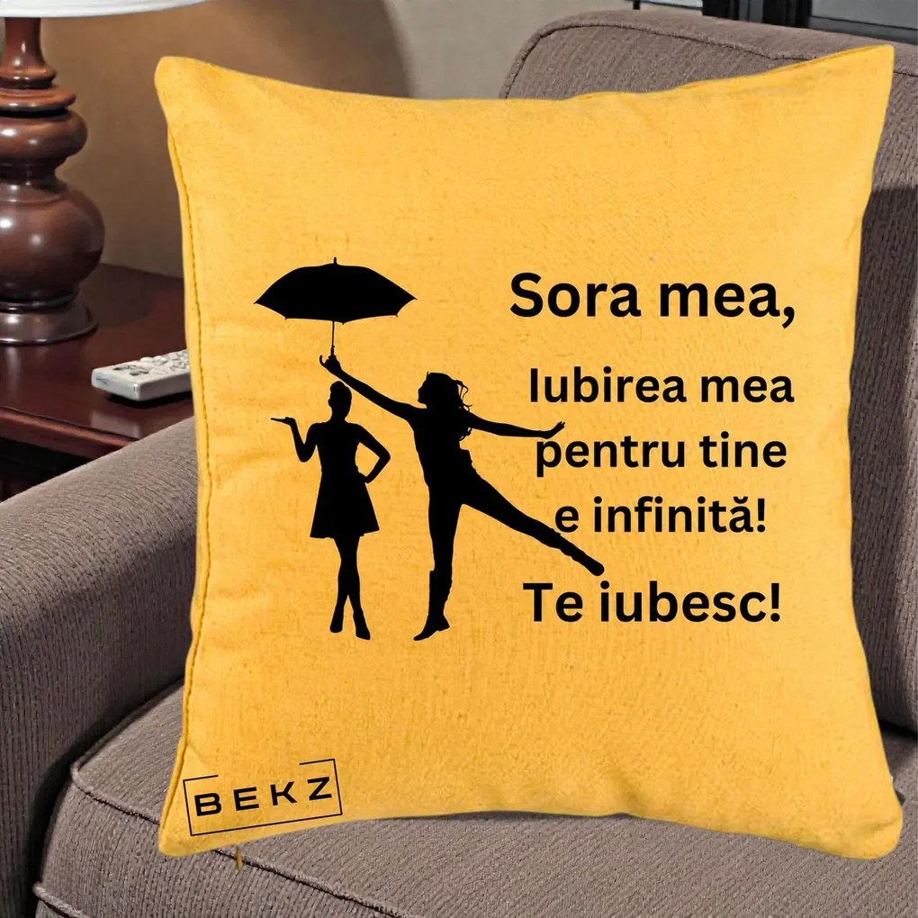 Cadou pentru Sora - Perna Personalizata Sora Mea Te Iubesc Siluete Negre cu Umbrela, 40x40 cm, Galben, Husa Detasabila, Perna Inclusa, BEKZ®